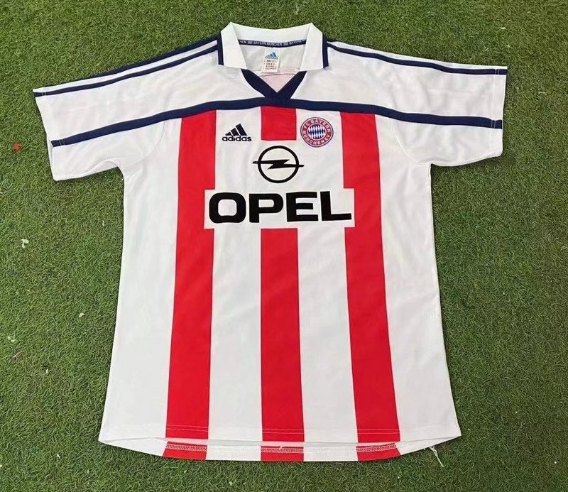 00-01 Bayern Away